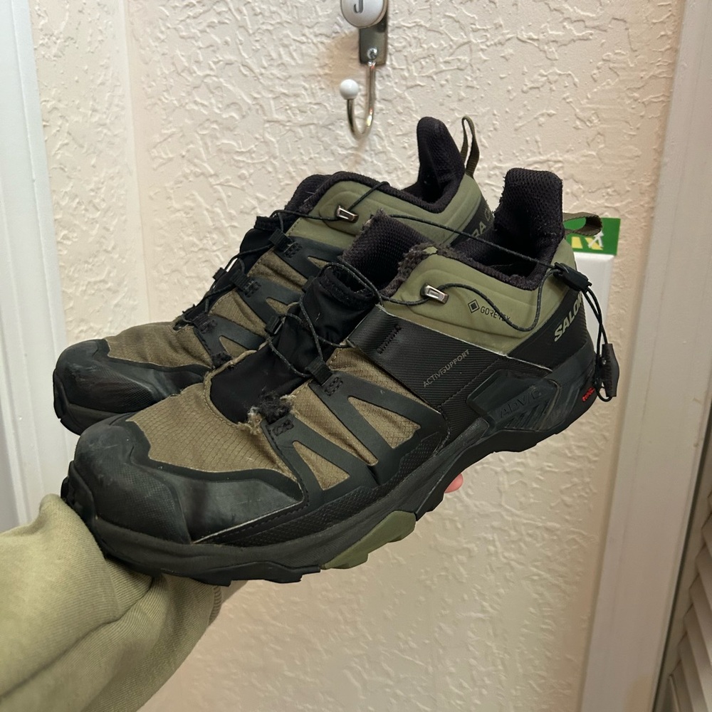 Salmon Hiking Shoes